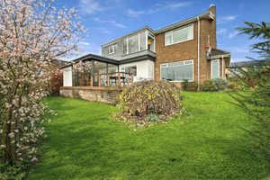 Photo 25- click for photo gallery